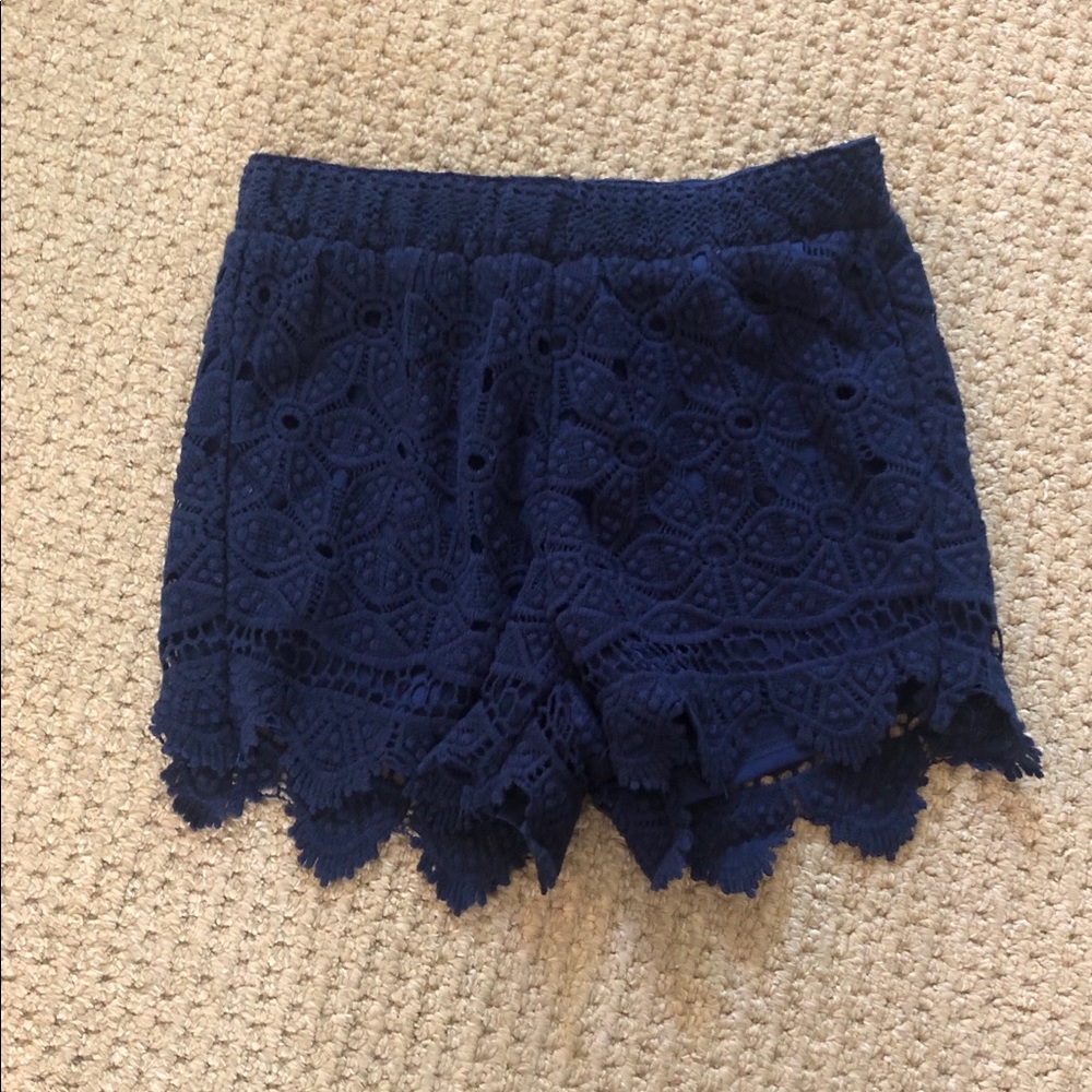 NWT Francesca’s Navy Lace Shorts